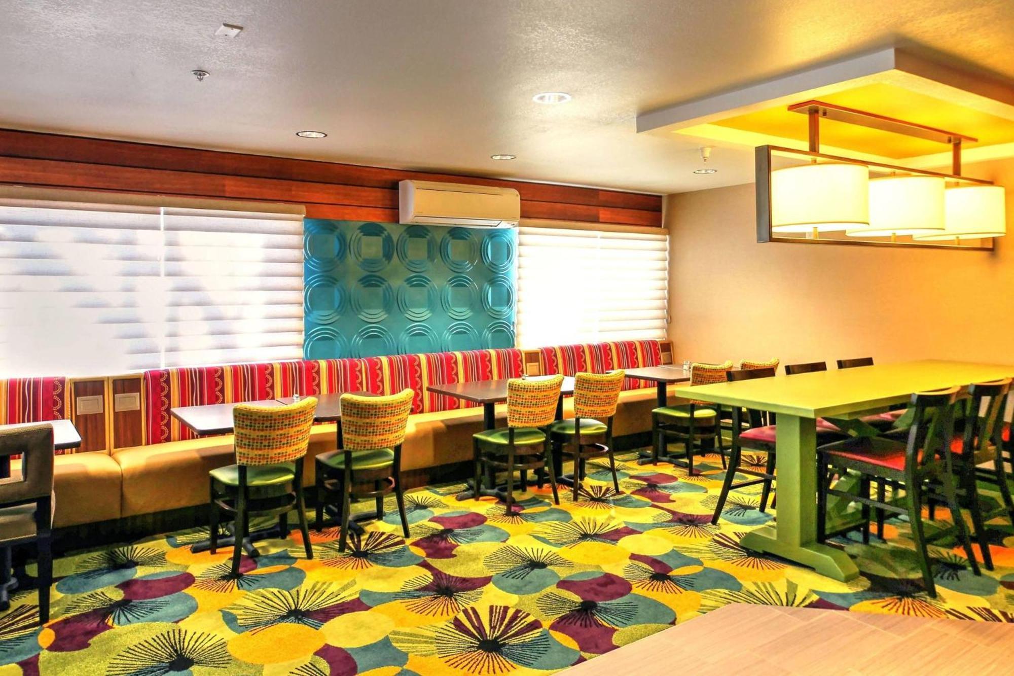 Fairfield Inn Boise Airport Экстерьер фото